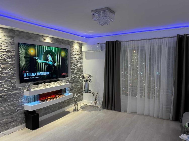 Apartament cu 3 camere decomandat în Sud