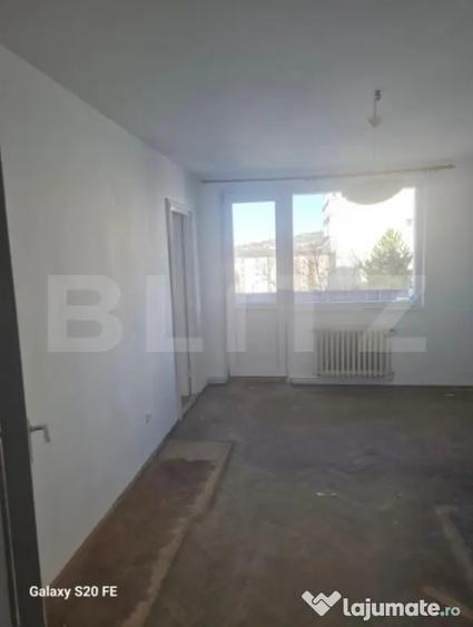 Apartament cu 2 camere decomandat în Dâmbu Pietros