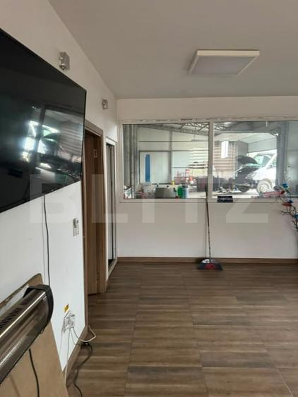 Spațiu comercial, de 400 mp, în Calea Severinului