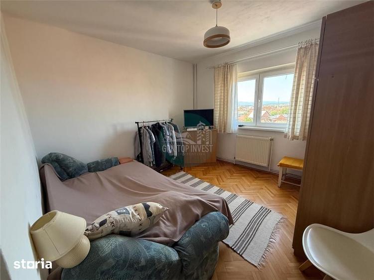 Apartament cu 3 camere decomandat în Terezian