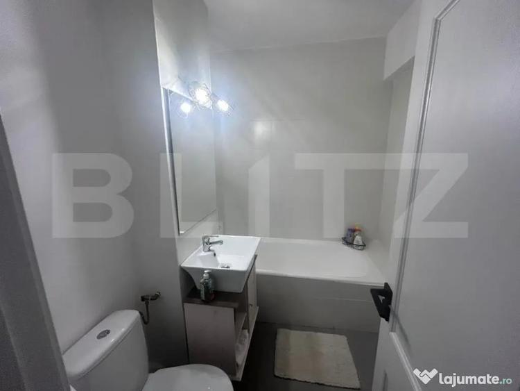 Apartament cu 3 camere decomandat, mobilat în George Enescu