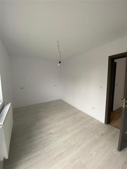 Apartament cu 2 camere decomandat în Aeroport