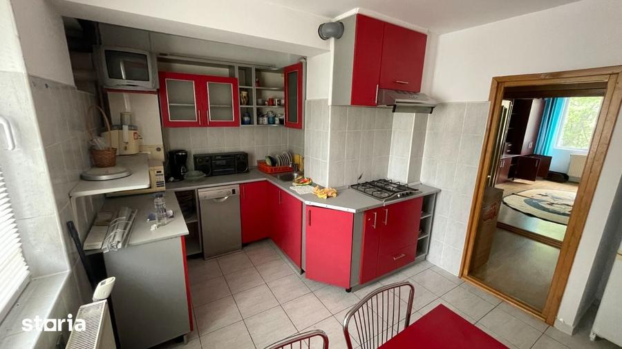 4 camere , etaj 3 ,C.A.Rosetti - 6