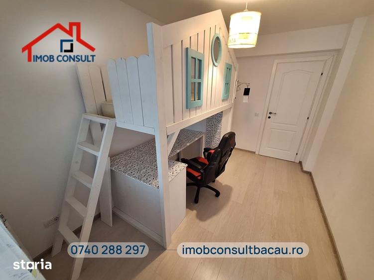 Apartament cu 3 camere decomandat în Banca Națională