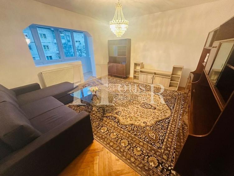 Decomandat. Vedere pe 2 parti. Centrala proprie. - 2