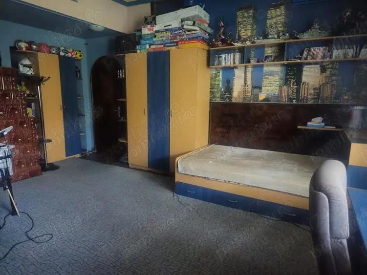 4 cam centr proprie ETAJ 1 zona Centrala - 2