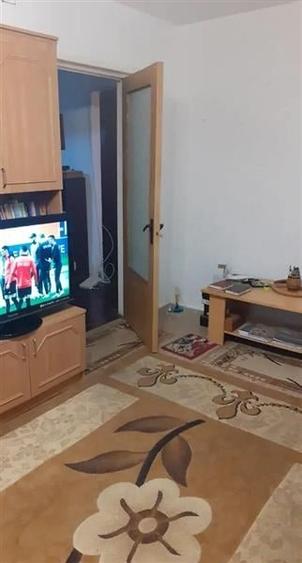 Vanzare Apartament 4 Camere Decomandat Berceni-Almasu Mare - 2