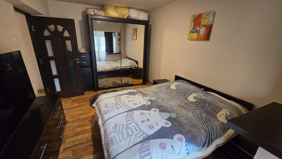 3 camere de vanzare  , etajul 1, ultracentral, Focsani - 17