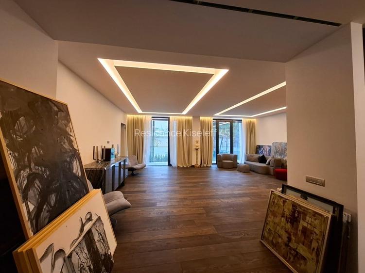 Închiriere apartament de lux cu 5 camere în Residence Kiseleff - ap. 3, etj. 1