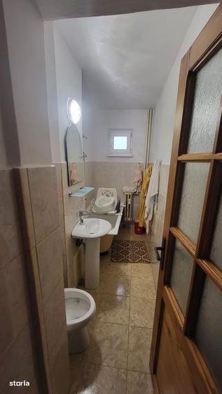 De vanzare ap. 2 camere nedec. , etaj 1 , George Enescu-Suceava - 2