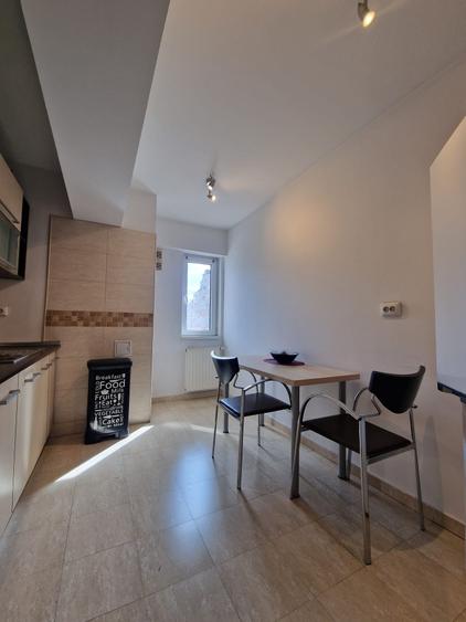 Pta Alba Iulia - Unirii - Decebal - Apartament 3 camere - bl nou - parcare -et 5 - 8