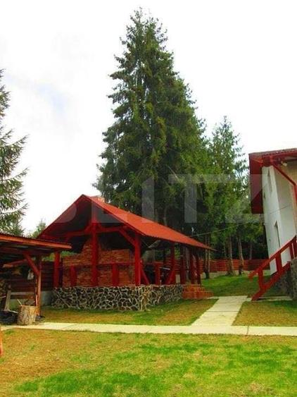 Cabana de vanzare, 8 camere,teren 1500 mp, zona Colibi?a-Malul Lacului - 1