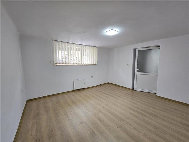 Spatiu birouri zona 13 Decembrie - 1