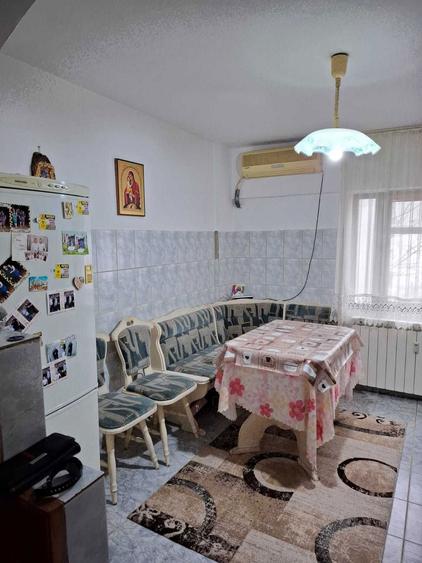 Inchiriez apartament cu 2 camere decomandat - 5