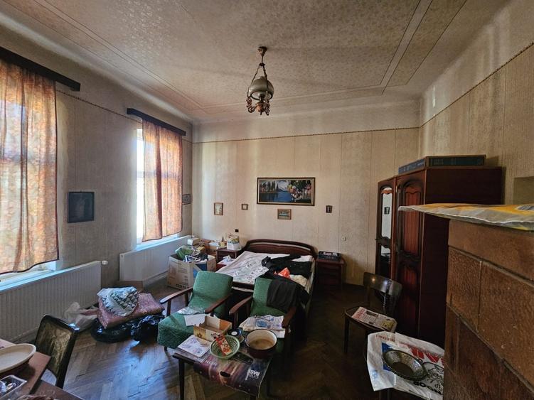 Vand apartament in casa tip vila Zona Josefin - 3