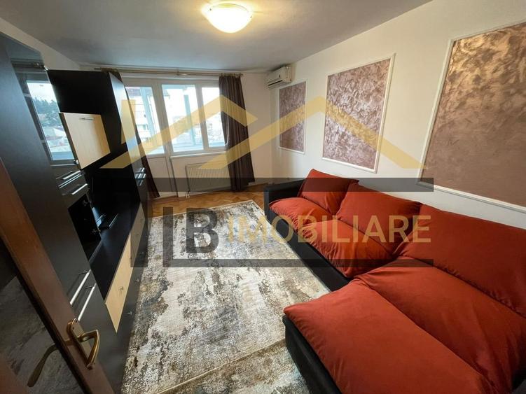Apartament de 3 camere, 70mp, Zona Central - 1