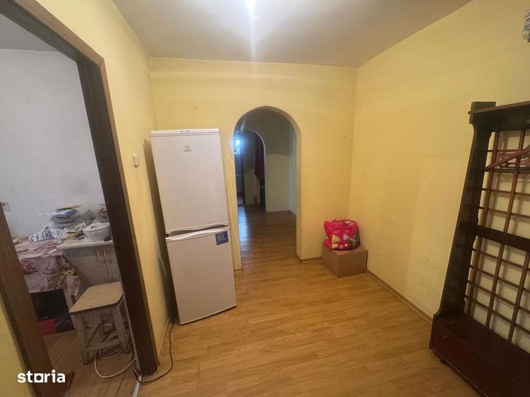 Dacia 3CD Liber , parter , la bulevard - 3