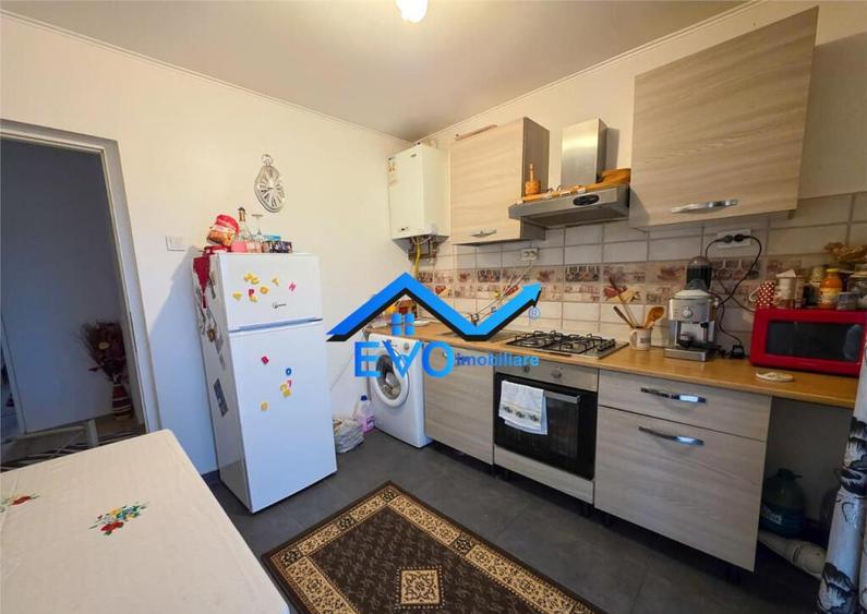 Casa de inchiriat, 2 dormitoare , curte 500 mp , Uricani-Mir - 6