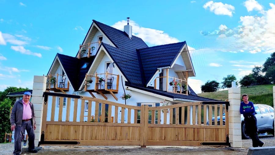 Villa unicat in stil englezesc , Peştera, Parcul National Piatra Craiului - 14