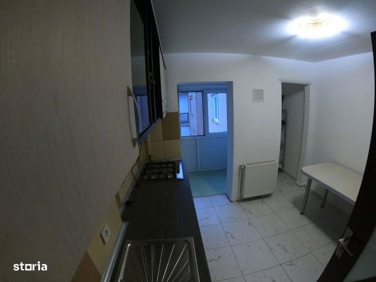 Apartament de Vanzare decomandat 3 cam 70 mp - 12