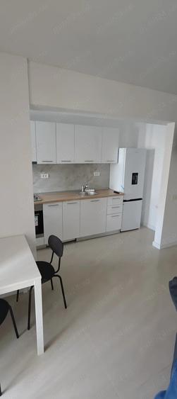 Inchiriez garsoniera - 6