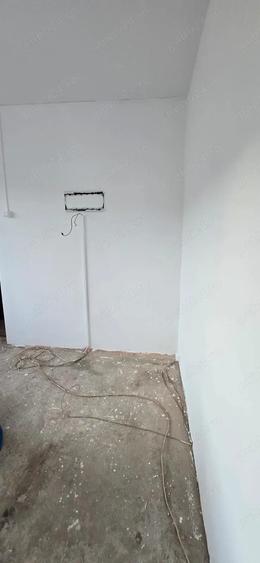 Vand garsoniera renovata recent - 4