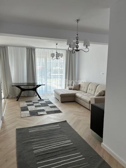 Studio 60 mp, etajul 2 cu parcare si balcon, Tractorul