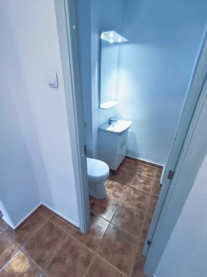 Județean - apartament 3 camere NEMOBILAT - 2 grupuri sanitare - 8