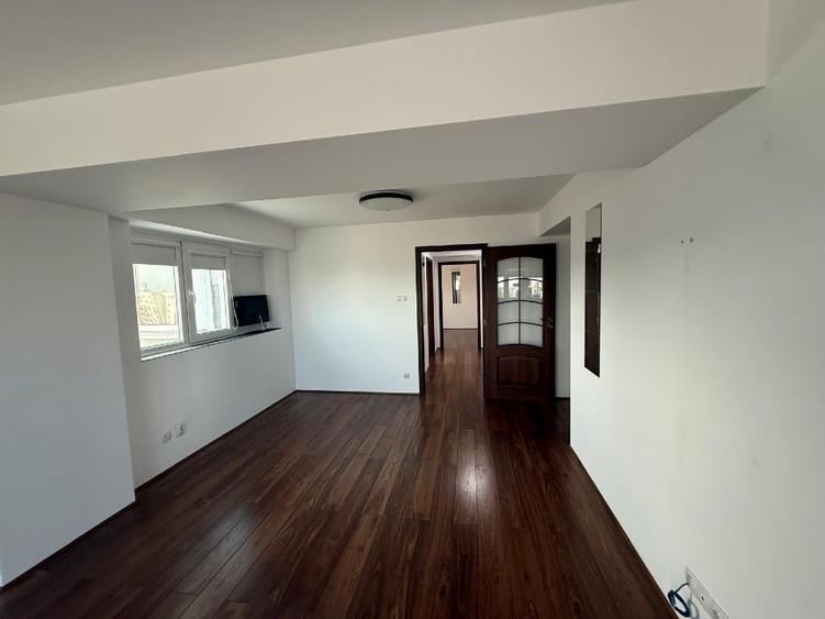 4 camere transformat in 3 – 92 mp - Parcul Tineretului - CALEA VACARESTI 280 - 7