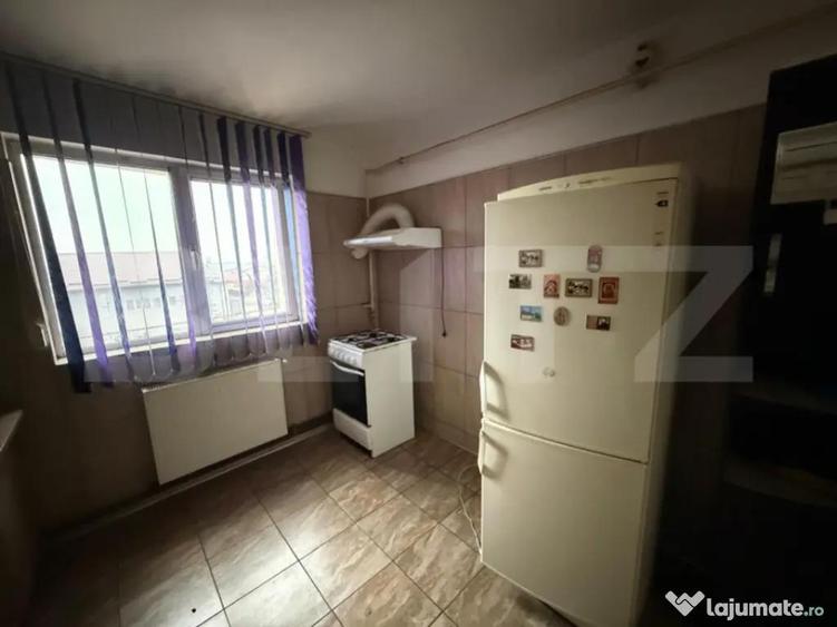 Apartament de vanzare, 52 mp, zona Micro 11 - 4