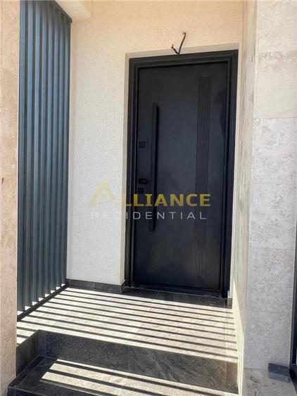 Casa individuala - 4 camere  - 2 bai - in ansamblu rezidential-str asfaltata - 2