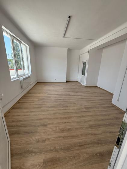 Hala si clădire apartamente  pentru muncitori 1144 mp- direct de la proprietar! - 2