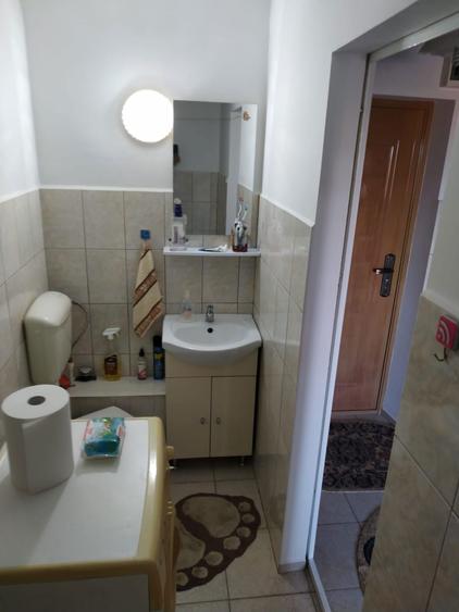 Inchiriez garsoniera - 8