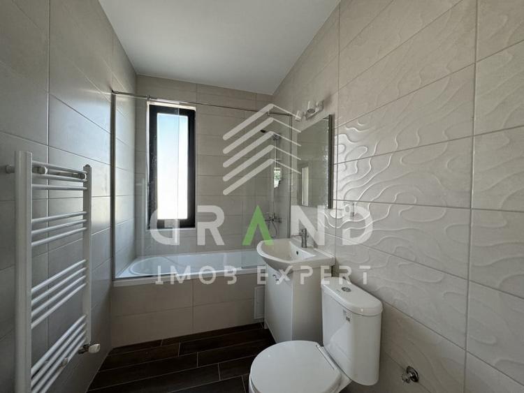 TOTUL NOU!Casa individuala,4 camere,3 BAI,TERASA,GARAJ,zona Dezmir - 21