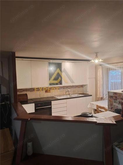 Cas #259; Mocira 5 ari teren pret de apartament - 10