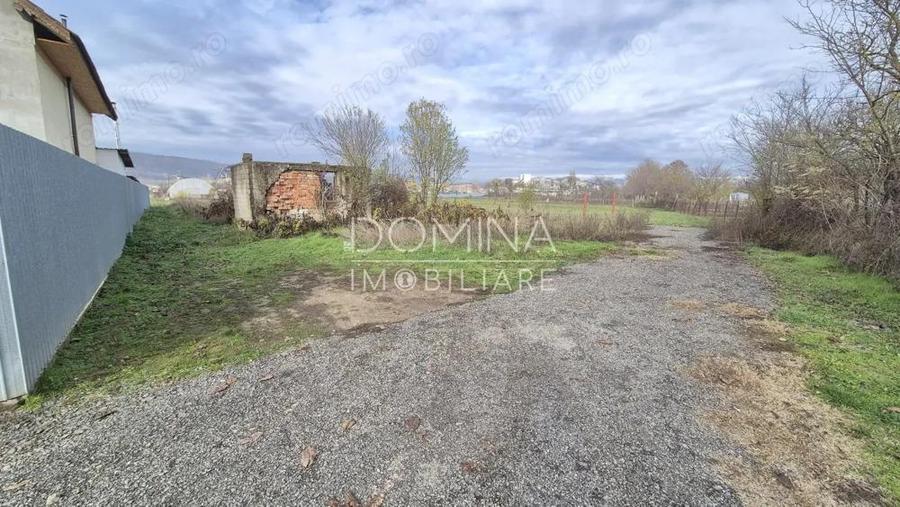 Vanzare teren extravilan, situat in Targu Jiu, strada Slobozia - 3