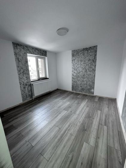 Apartament 2 camere etaj 1 - Renovat - decomandat - zona excelenta - 8