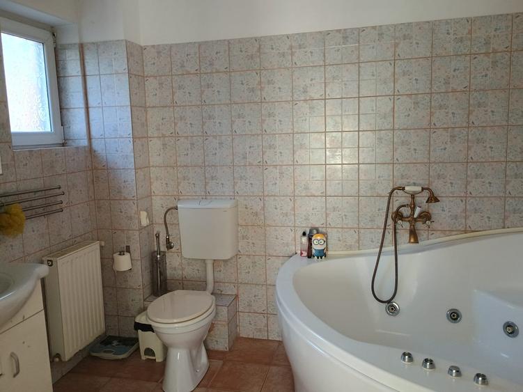 Vânzare vila  P+1E+ M – 4 dormitoare | 3 băi | living spațios | curte proprie - 5