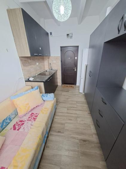 Inchiriez garsoniera zona Astra cu baie proprie in bloc de apartamente - 1