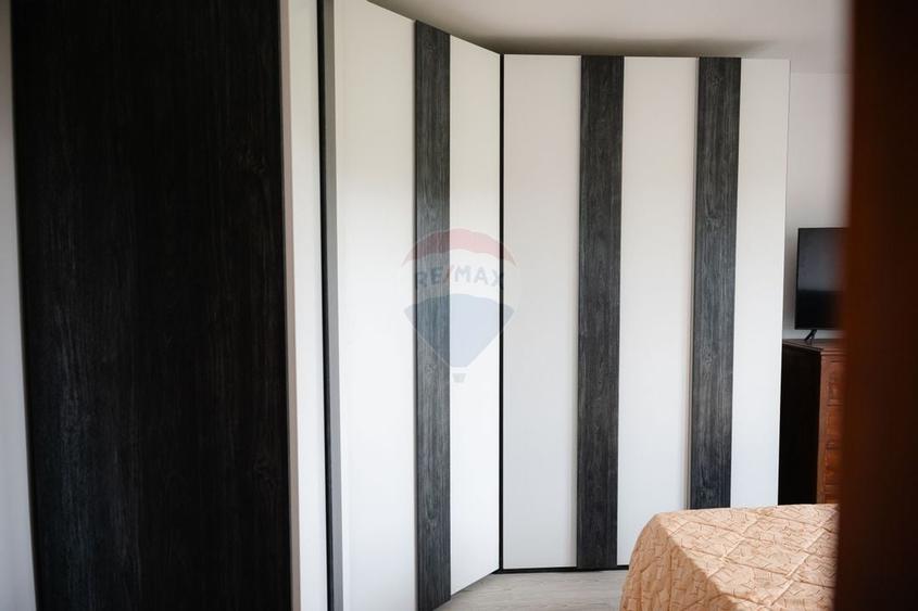 Casă / Vilă cu 5 camere de vânzare - 26