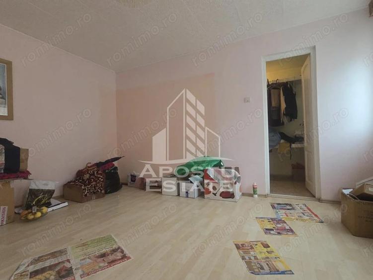 Casa 4 camere doua corpuri in Micalaca - 5