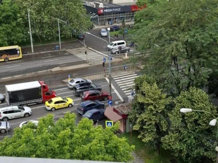 Apartament de doua camere de vanzare, 68 mp, metrou Obor - 10