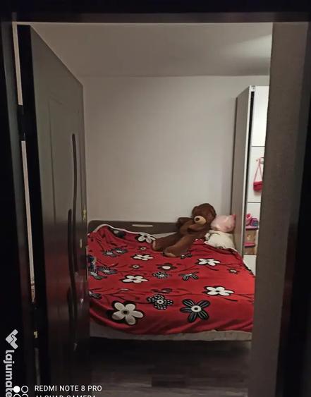 Vand apartament 3 camere micro 13 b - 4