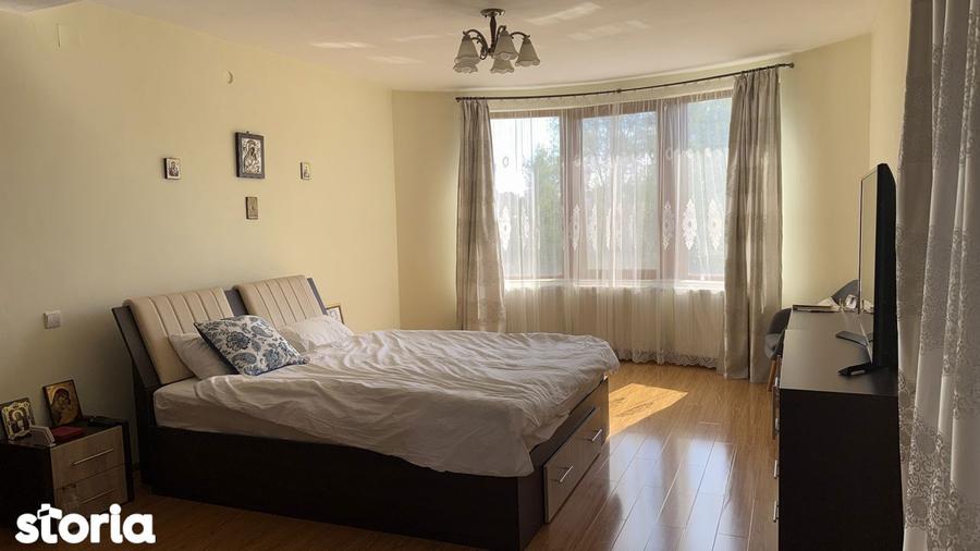 Casa pe Bulevard, vis-a-vis de Trattoria, Ramnicu Valcea - 11