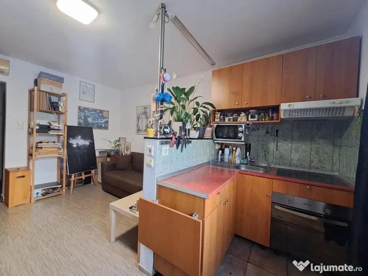 Garsoniera semidecomandata zona Piata Astra. - 3