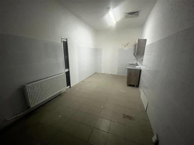 Hala de închiriat  Afumati, Centura Bucuresti  600 /?cu birourI, - 12