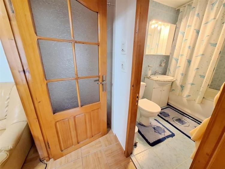Apartament  2 camere semidecomandat, mobilat si utilat, zona Narcisa - 9