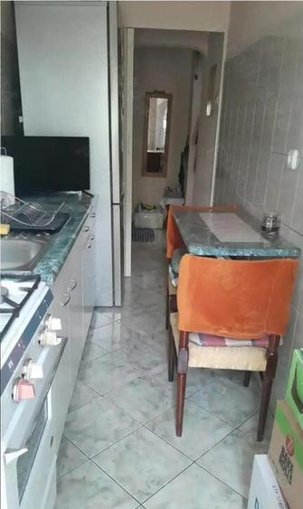 Garsoniera decomandata - zona Astra - 8