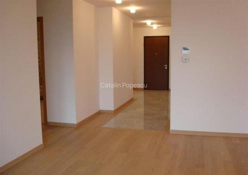 Spatiu comercial Victoriei 500mp etaj Spatiu comercial Victoriei 500mp etaj
