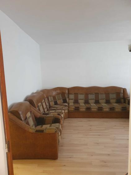 Apartament cu 2 camere semidecomandat în Tărtășești